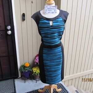 #470  NEW WOMAN'S SHEATH DRESS BY CONNECTED APPAREL  (SIZE 16)